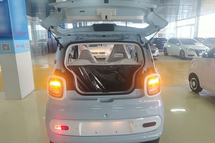 Used Bestune Pony 2026 222km Colorful Horse Trunk