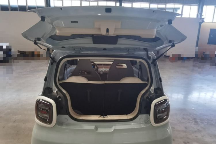 Used Bestune Pony 2026 222km Colorful Horse Trunk