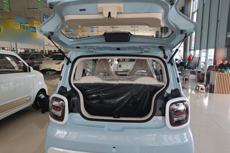 Used Bestune Pony 2026 222km Colorful Horse Trunk