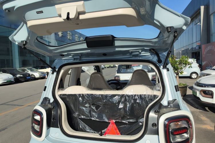 Used Bestune Pony 2026 222km Colorful Horse Trunk