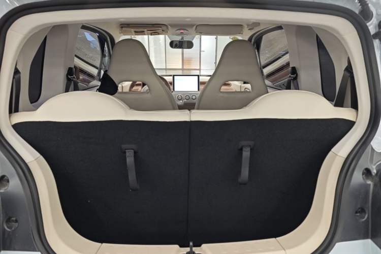 Used Bestune Pony 2026 Model 222km Elegant Horse Trunk