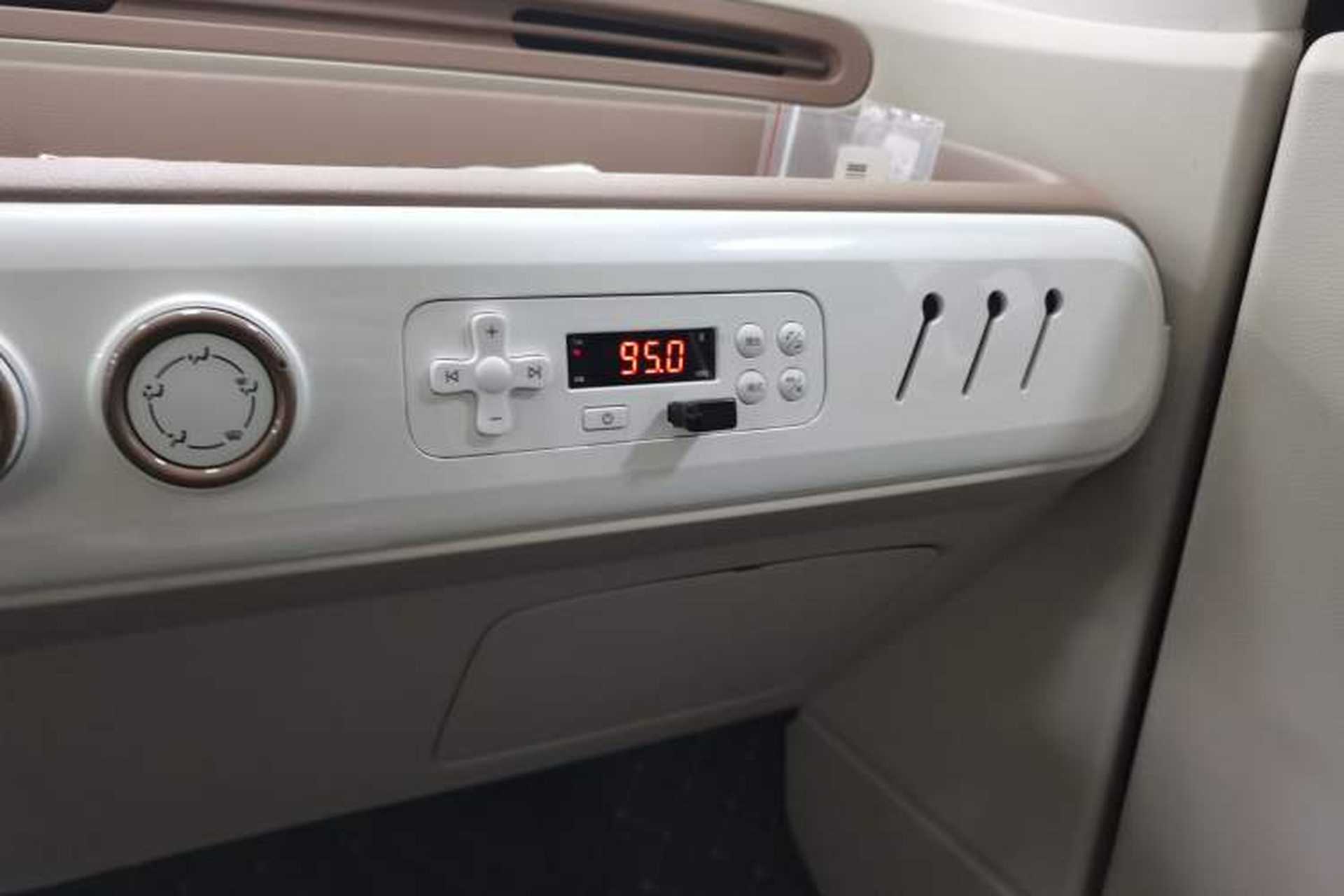 Used Bestune Pony 2026 Model 222km Shining Horse Audio And AC Panel