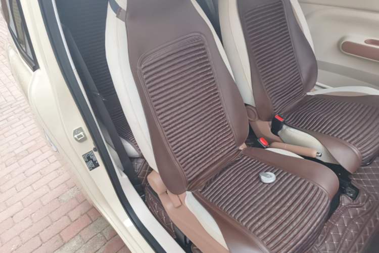 Used Bestune Pony 2026 222km Colorful Horse Right Front Seat