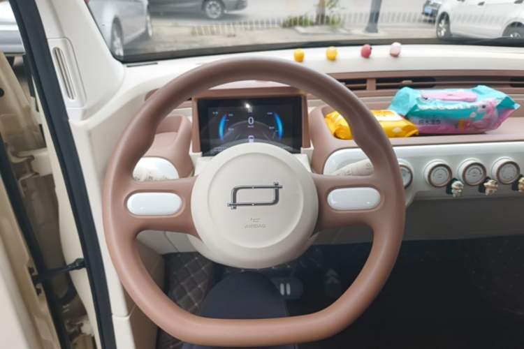 Used Bestune Pony 2026 222km Colorful Horse Steering Wheel