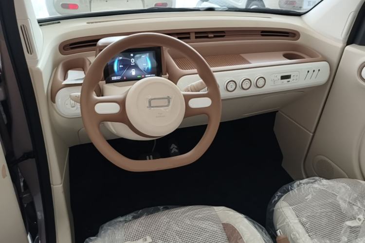 Used Bestune Pony 2026 222km Colorful Horse Center Console