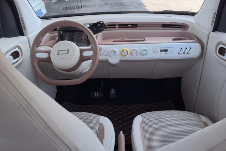 Used Bestune Pony 2026 222km Colorful Horse Center Console