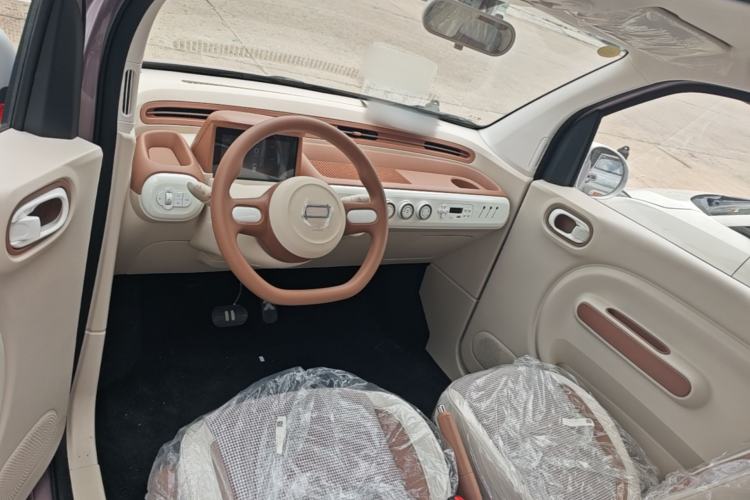 Used Bestune Pony 2026 222km Colorful Horse Center Console