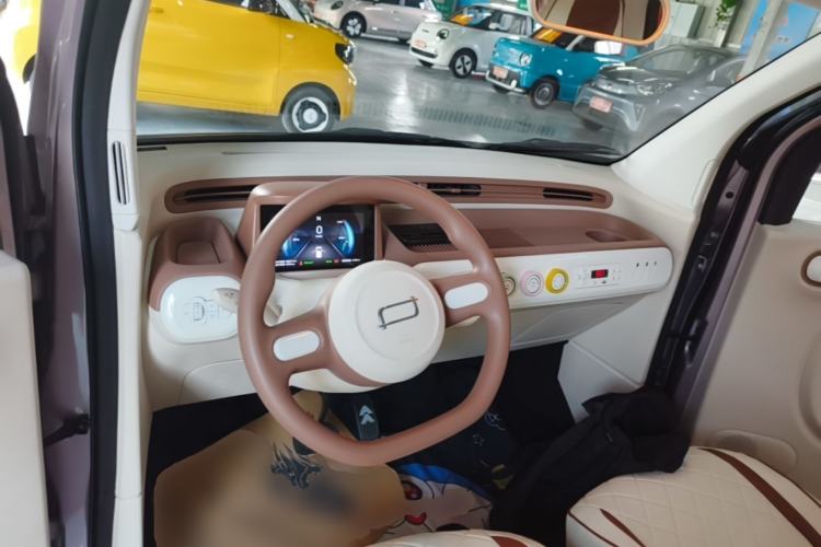 Used Bestune Pony 2026 222km Colorful Horse Center Console