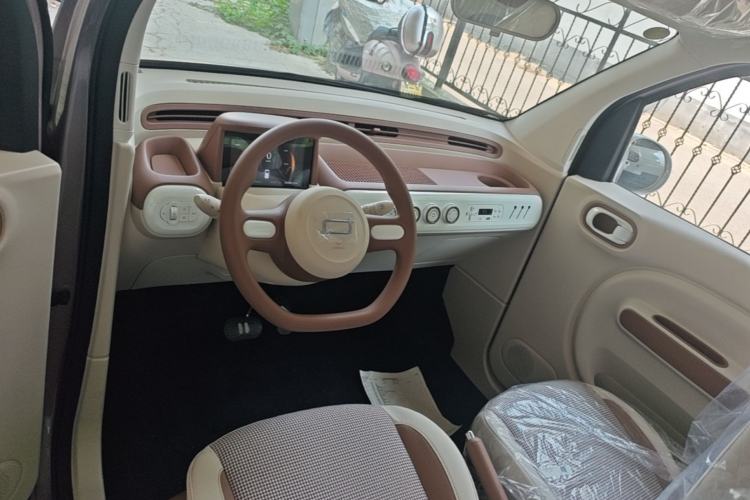 Used Bestune Pony 2026 222km Colorful Horse Center Console