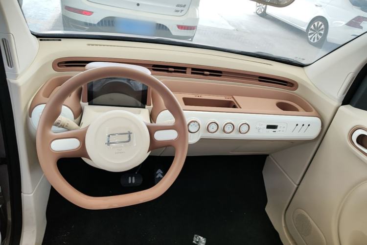 Used Bestune Pony 2026 Model 222km Cute Horse Plus Center Console