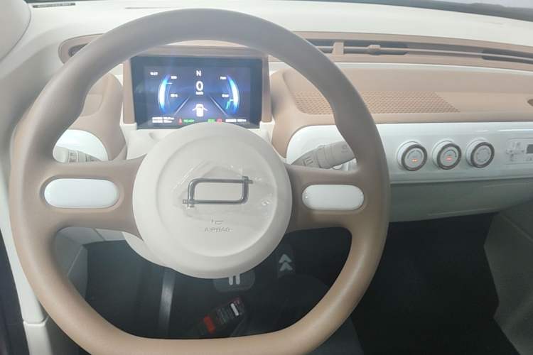 Used Bestune Pony 2026 222km Colorful Horse Center Console