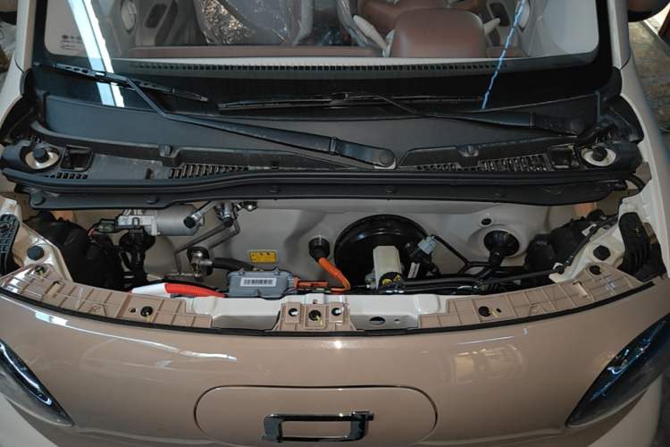 Used Bestune Pony 2026 222km Colorful Horse Engine Bay