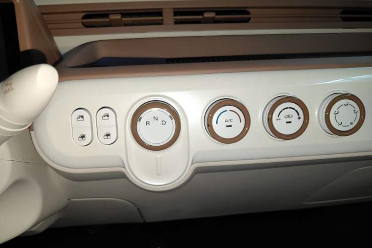 Used Bestune Pony 2026 222km Colorful Horse Gear Lever