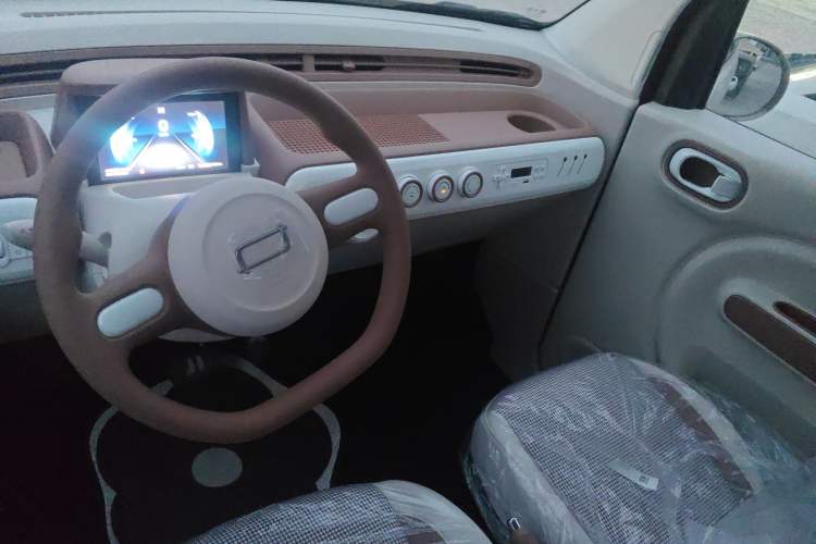 Used Bestune Pony 2026 Model 222km Cute Horse Plus Interior 2