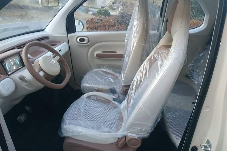 Used Bestune Pony 2026 222km Colorful Horse Left Front Seat