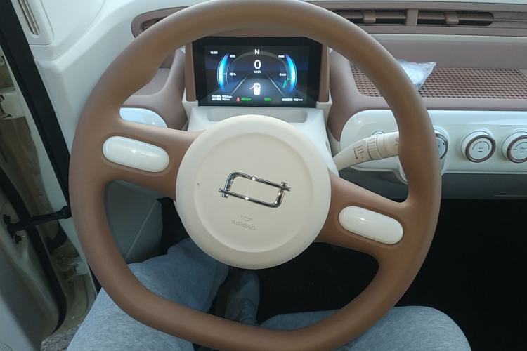 Used Bestune Pony 2026 222km Colorful Horse Steering Wheel