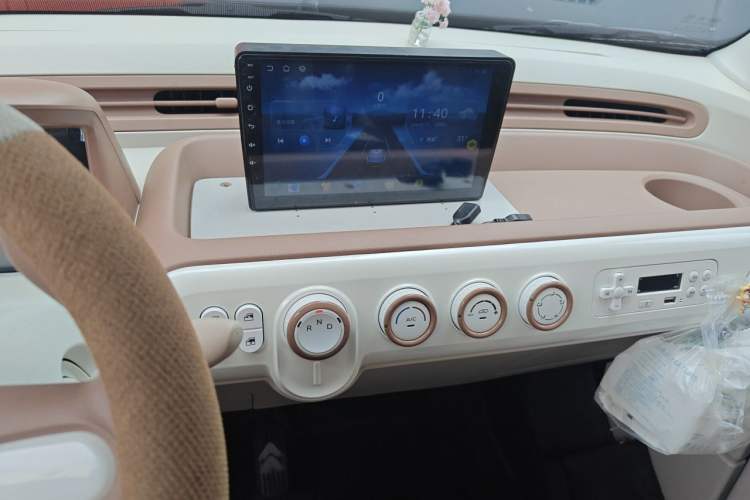 Used Bestune Pony 2026 Model 222km Shining Horse Audio And AC Panel