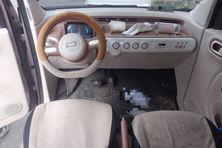 Used Bestune Pony 2026 Model 222km Cute Horse Plus Center Console