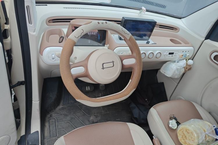 Used Bestune Pony 2026 Model 222km Shining Horse Center Console