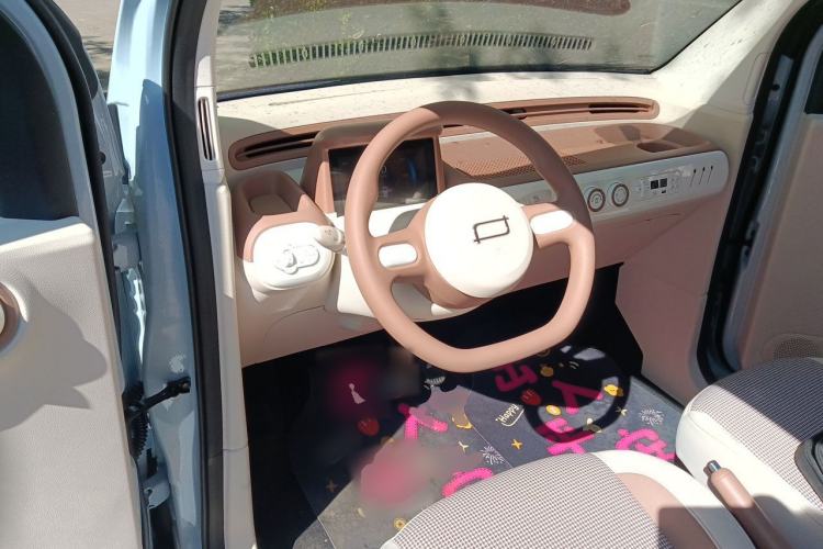 Used Bestune Pony 2026 Model 222km Cute Horse Plus Center Console