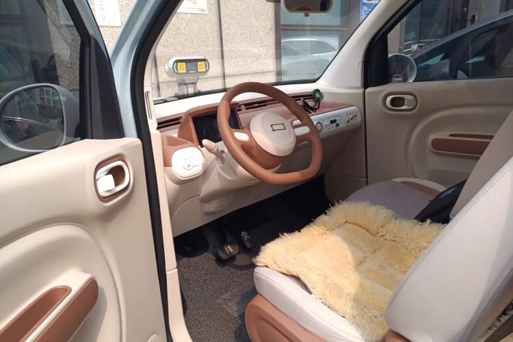 Used Bestune Pony 2026 222km Colorful Horse Driver Seat