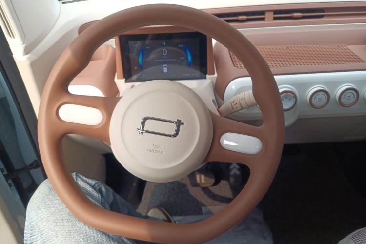 Used Bestune Pony 2026 222km Colorful Horse Steering Wheel