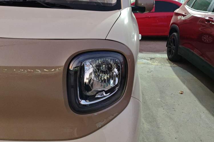 Used Bestune Pony 2026 222km Colorful Horse Left Front Headlight