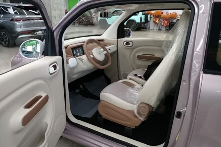 Used Bestune Pony 2026 Model 222km Cute Horse Plus Driver Seat