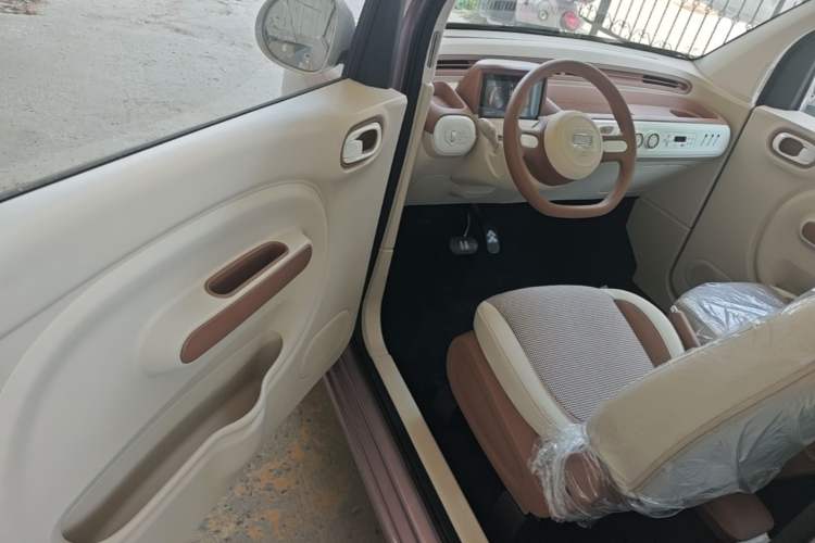 Used Bestune Pony 2026 222km Colorful Horse Driver Seat