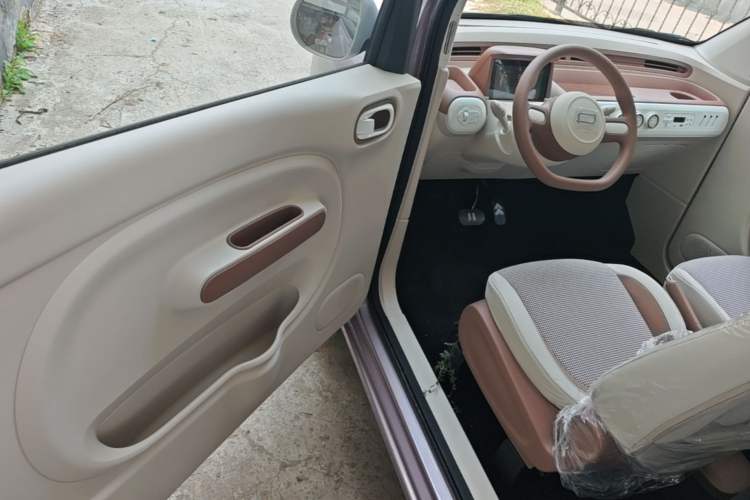 Used Bestune Pony 2026 222km Colorful Horse Driver Seat