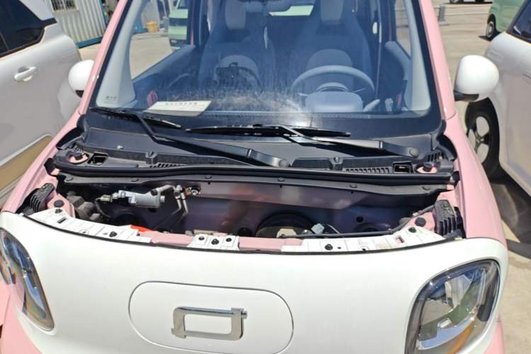Used Bestune Pony 2026 Model 222km Cute Horse Engine Bay