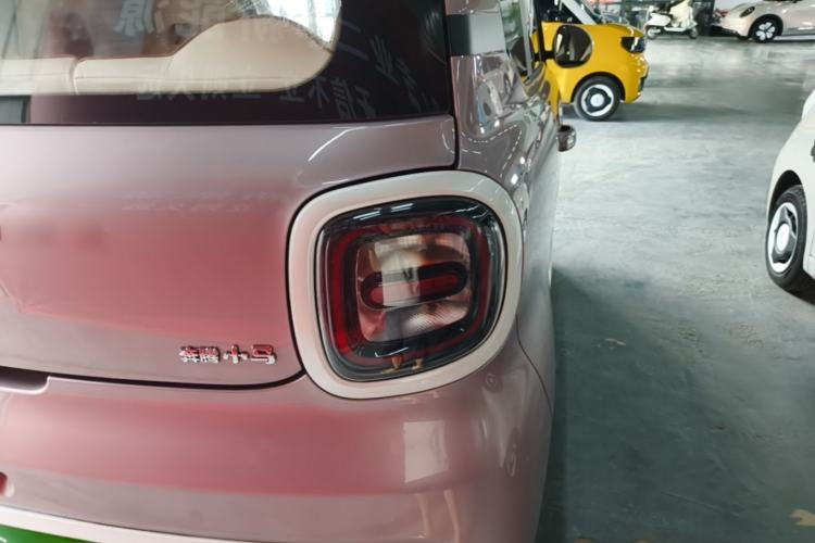 Used Bestune Pony 2026 222km Colorful Horse Exterior 3
