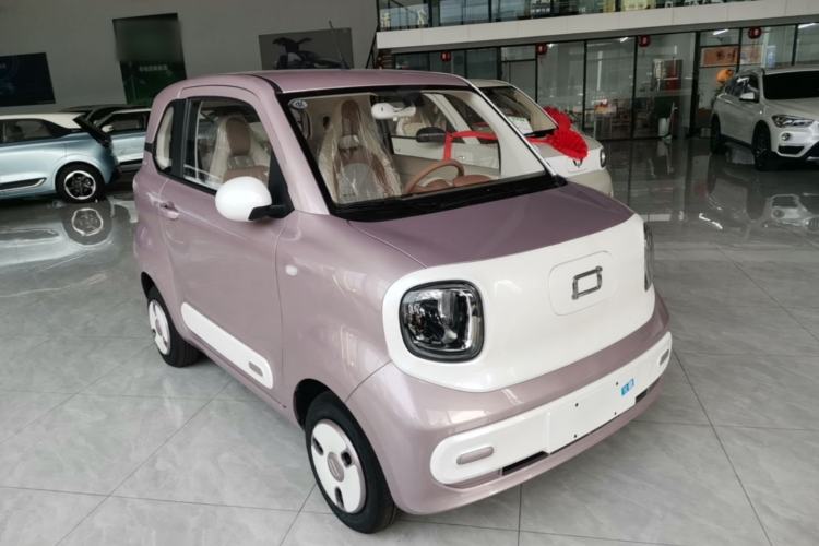 Used Bestune Pony 2026 222km Colorful Horse Front Right 45 Deg