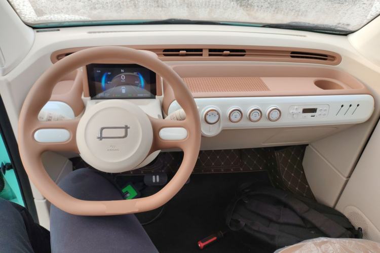 Used Bestune Pony 2026 Model 222km Elegant Horse Center Console