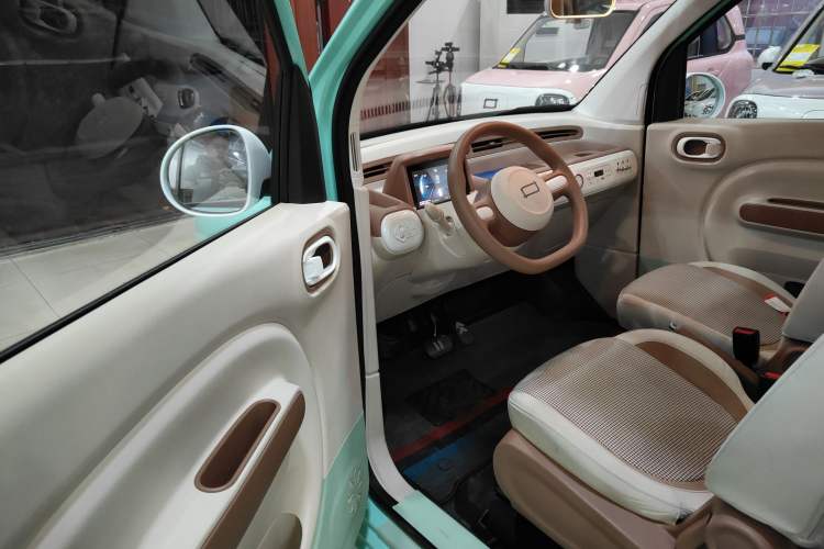 Used Bestune Pony 2026 222km Colorful Horse Interior 3
