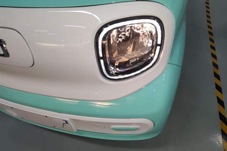 Used Bestune Pony 2026 222km Colorful Horse Left Front Headlight