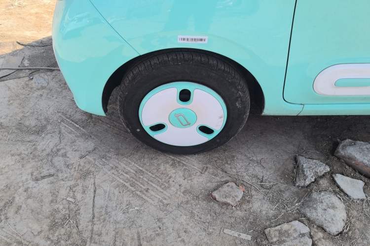 Used Bestune Pony 2026 222km Colorful Horse Left Front Wheel Hub