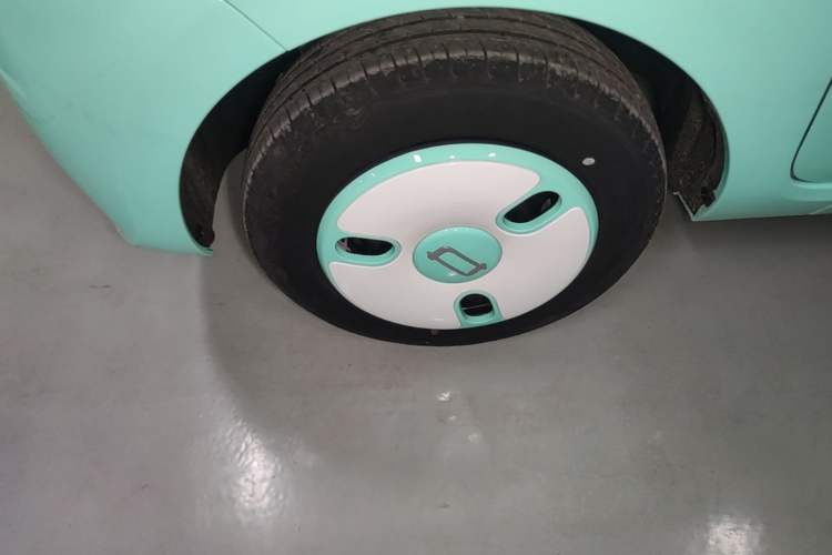 Used Bestune Pony 2026 222km Colorful Horse Left Front Wheel Hub