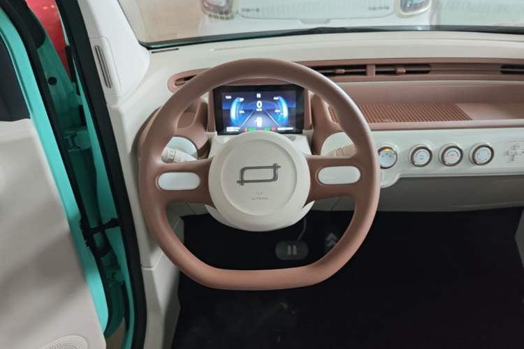 Used Bestune Pony 2026 Model 222km Cute Horse Plus Steering Wheel