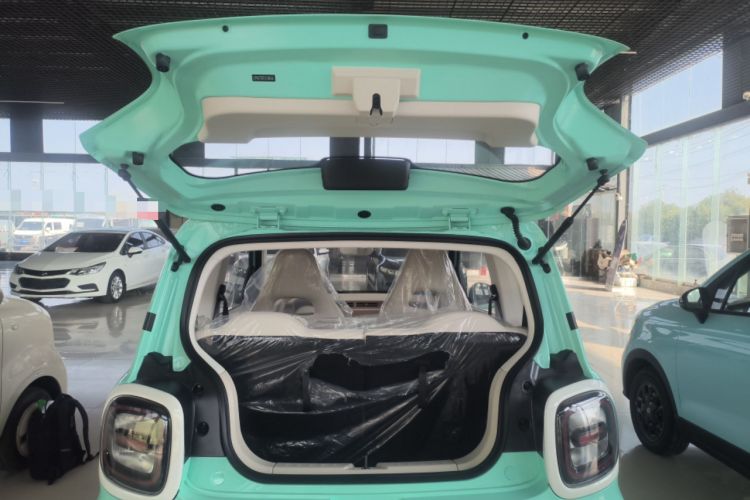Used Bestune Pony 2026 222km Colorful Horse Trunk