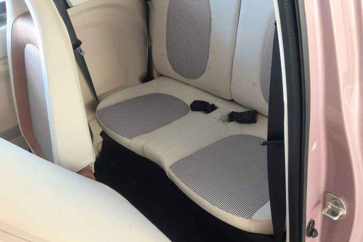 Used Bestune Pony 2026 222km Colorful Horse Interior 2