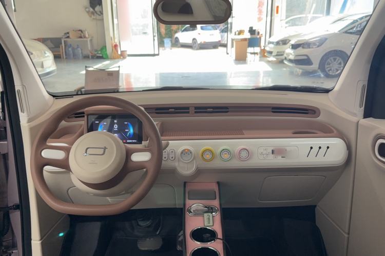 Used Bestune Pony 2026 Model 222km Shining Horse Interior 3