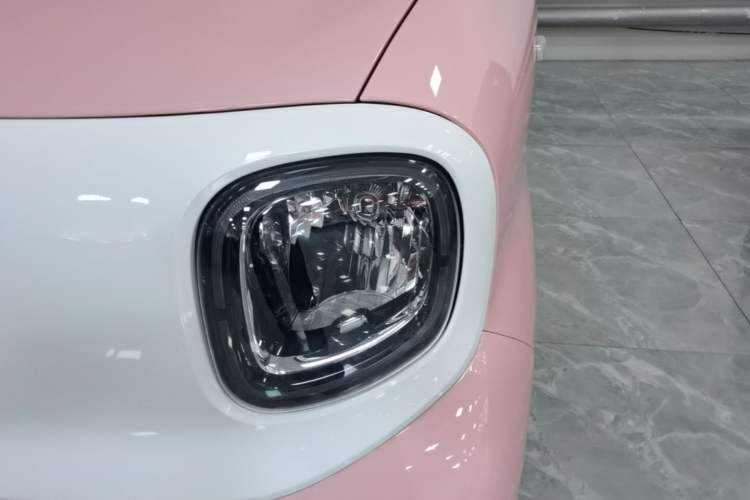 Used Bestune Pony 2026 Model 222km Shining Horse Left Front Headlight