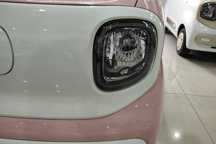 Used Bestune Pony 2026 Model 222km Cute Horse Left Front Headlight