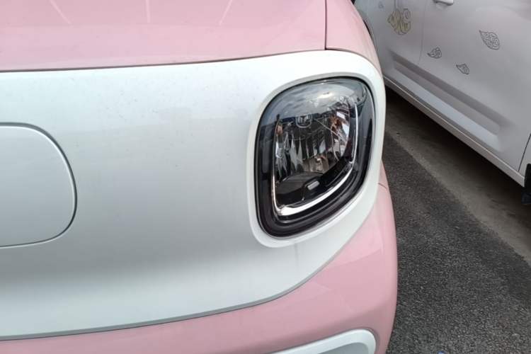 Used Bestune Pony 2026 Model 222km Cute Horse Left Front Headlight