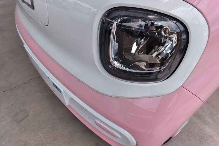 Used Bestune Pony 2026 Model 222km Cute Horse Left Front Headlight