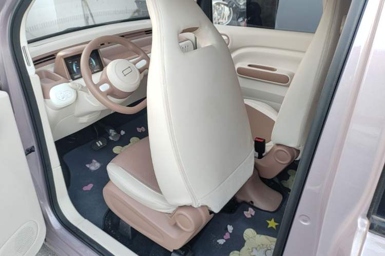 Used Bestune Pony 2026 222km Colorful Horse Left Front Seat