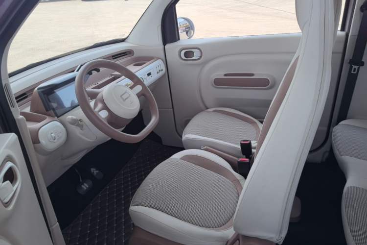 Used Bestune Pony 2026 222km Colorful Horse Left Front Seat