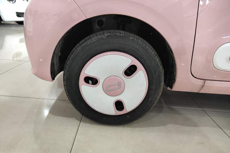 Used Bestune Pony 2026 Model 222km Cute Horse Left Front Wheel Hub