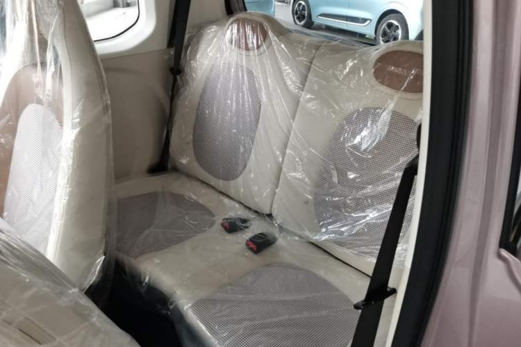 Used Bestune Pony 2026 222km Colorful Horse Left Rear Seat